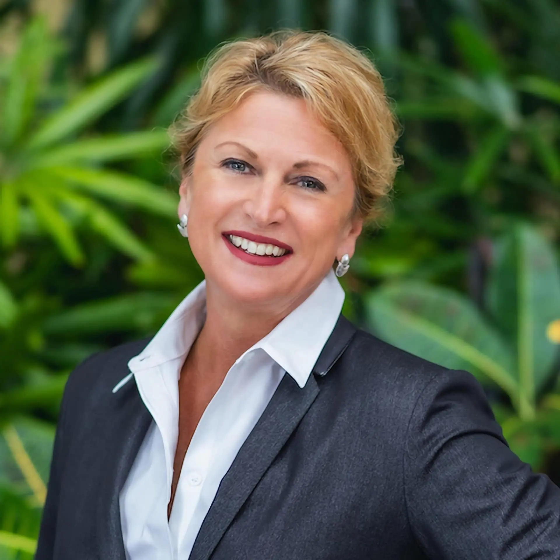 Maria Wilkes, luxury real estate advisor with Berkshire Hathaway HomeServices Florida Network Realty